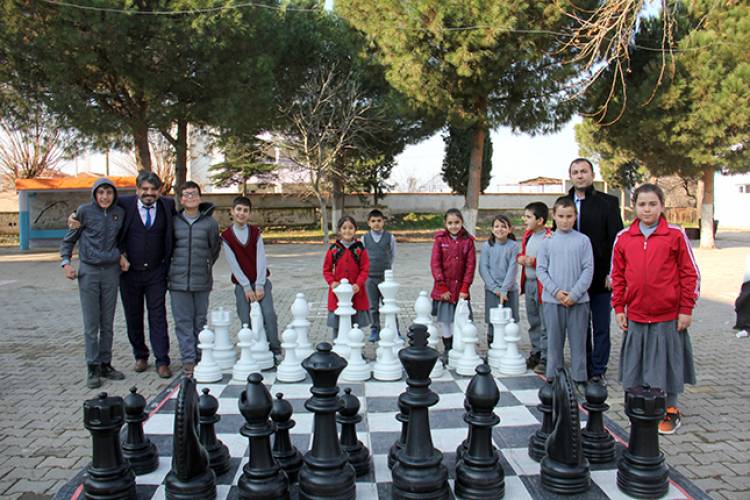 Salihli Gençlik Merkezi üç projesiyle Kabazlı’da
