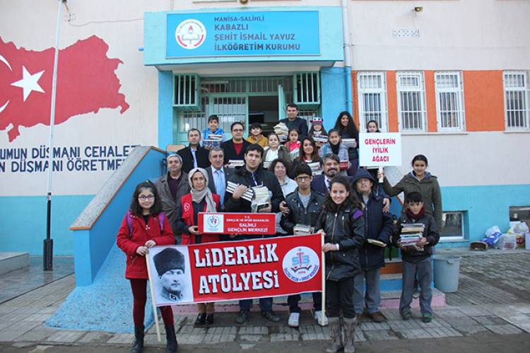 Salihli Gençlik Merkezi üç projesiyle Kabazlı’da