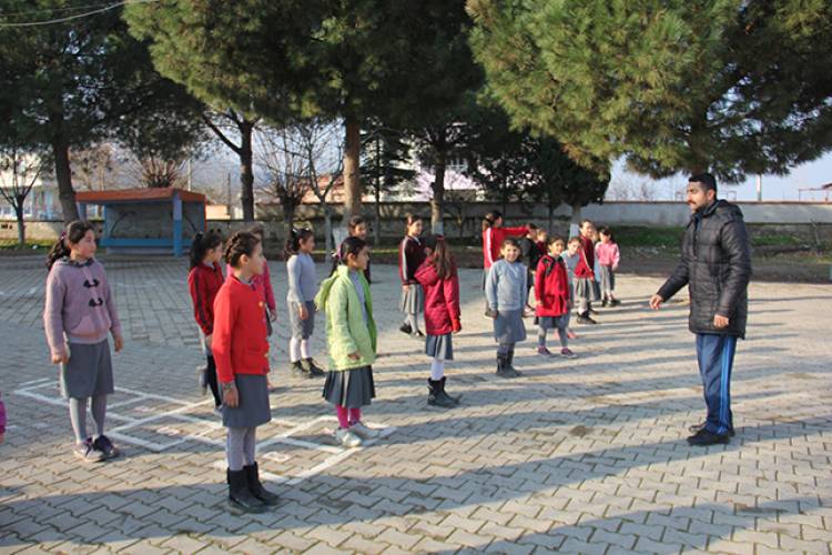 Salihli Gençlik Merkezi üç projesiyle Kabazlı’da