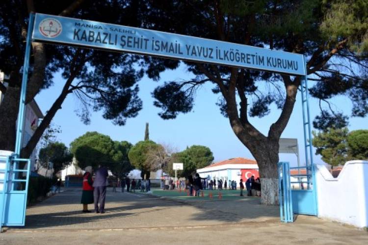 Gençlik Merkezi, Kabazlı'da gönülleri fethetti