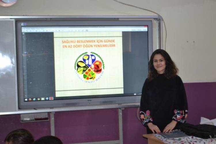 Gençlik Merkezi, Kabazlı'da gönülleri fethetti