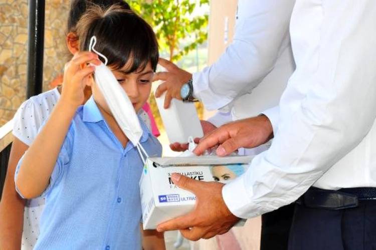 Gönüllü okul müdürü ve cami imamı köy çocuklarını EBA ile buluşturdu - 01.10.2020
