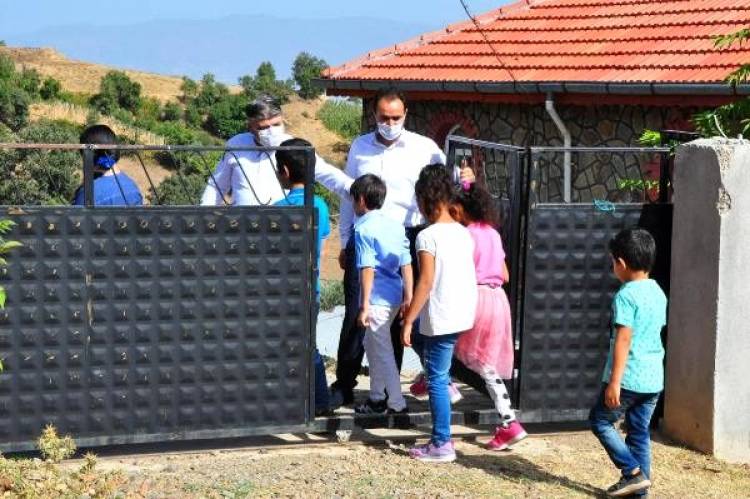Gönüllü okul müdürü ve cami imamı köy çocuklarını EBA ile buluşturdu - 01.10.2020