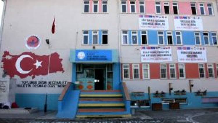 ÖĞRENCİLER ROBOTİK KODLAMA PROJELERİNİ YURTDIŞINDA ANLATIYOR - MANİSA - 20.Kasım 2019