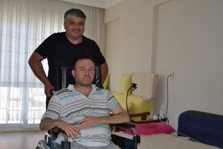 5 ÜNİVERSİTE MEZUNU İTFAİYECİ YENİDEN HAYATA TUTUNMAK İSTİYOR
