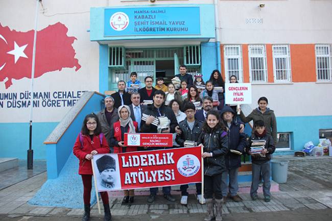 Salihli Gençlik Merkezi üç projesiyle Kabazlı’da