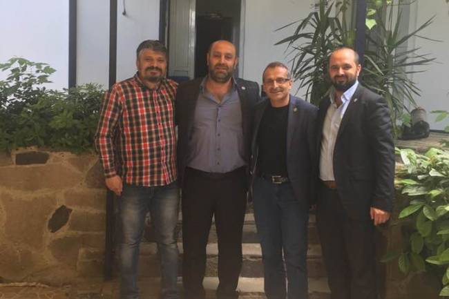 Türkiye Toplu Taşıma İşverenleri Sendikası Başkan yardımcısı aynı zamanda Ege Bölge Başkanı Bahattin EZBER,Manisa Bölge Sorumlusu Ferat SEMEN,Manisa Başkanı Osman OĞUL beyefendilerle toplu taşıma şoförlerimizin sorunları ve ülke gündemi üzerine tatlı bir sohbet gerçekleştirdik.Kendilerine teşekkür ederim....