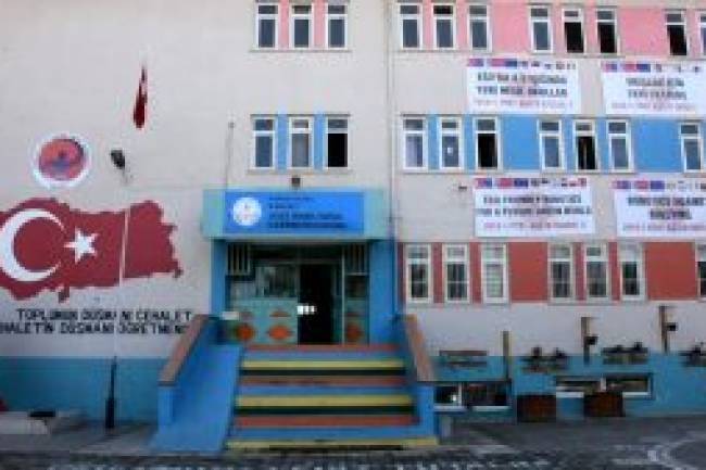 ÖĞRENCİLER ROBOTİK KODLAMA PROJELERİNİ YURTDIŞINDA ANLATIYOR - MANİSA - 20.Kasım 2019